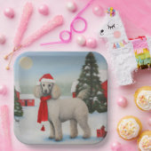 雪のクリスマスにプードル犬 ペーパープレート (パーティー)