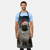 雪のクリスマスにペキン犬 エプロン (着用した状態)