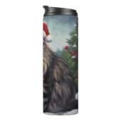 雪のクリスマスにメインのクーンキャット タンブラー (回転右)