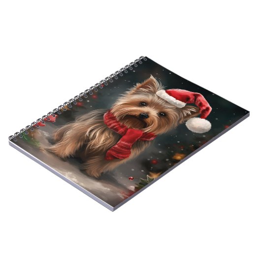 雪のクリスマスにヨークシャー・テリア犬 ノートブック (左側)