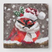 雪のクリスマスに映えるカーディナルバードのスカーフと帽子 スクエア壁時計 (正面)