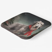 雪のクリスマスに犬を飼う ペーパープレート (傾斜あり)