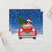 雪のクリスマスに車を運転するビーグル犬 カード (正面/裏面インサイチュ)