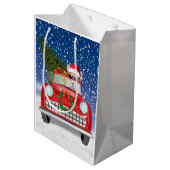 雪のクリスマスに車を運転するCorgi犬 ミディアムペーパーバッグ (裏面アングル)