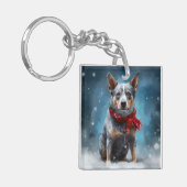 雪のクリスマスに青いヒーラー犬 キーホルダー (正面左)