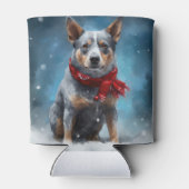 雪のクリスマスに青いヒーラー犬 缶クーラー (裏面)
