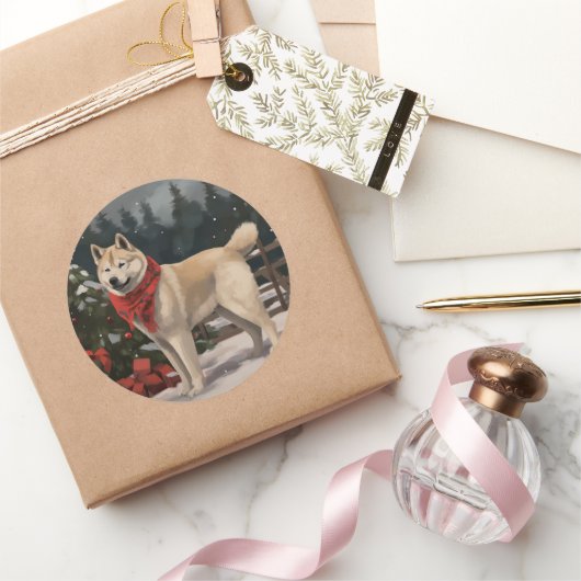 雪のクリスマスに飼う秋田犬 ラウンドシール (ギフト)