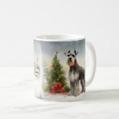 雪のクリスマスのシュナウザー犬 コーヒーマグカップ (正面右)