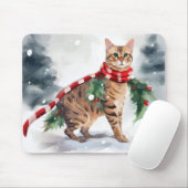 雪のクリスマスのベンガル猫 マウスパッド (マウス)