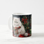 雪のクリスマスのペルシャ猫 コーヒーマグカップ (正面左)