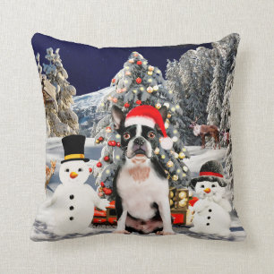 雪のクリスマスの帽子ライトのボストンテリア犬 クッション