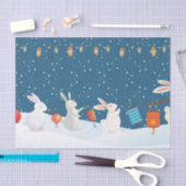 雪のクリスマスをパレードするかわいいウサギ 薄葉紙 (クラフト)