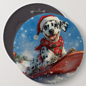 雪のクリスマスを許すそりのダルマチア犬 缶バッジ (正面&裏面)