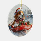 雪のクリスマスを許すそりのバスセットハウンド犬 セラミックオーナメント (右)