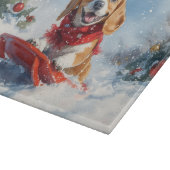 雪のクリスマスを許すそりのビーグル犬 カッティングボード (角)
