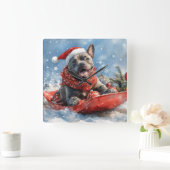 雪のクリスマスを許すそりの杖のコルソ犬 スクエア壁時計 (ホーム)