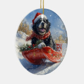 雪のクリスマスを過ごすスロッジのニューファンドランド犬 セラミックオーナメント (右)