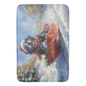 雪のクリスマスを過ごすスロッジのニューファンドランド犬 バスマット (正面縦)