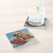 雪のクリスマスを過ごすソリに包まれたボクサー犬 ガラスコースター (アングル)