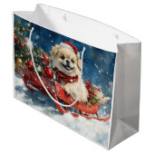 雪のクリスマスを過ごすソリのペキン犬 ラージペーパーバッグ (裏面アングル)