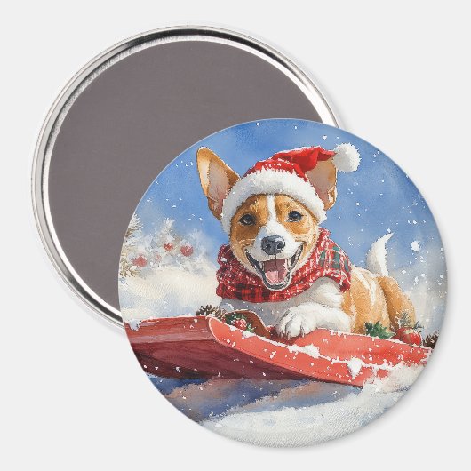 雪のクリスマスを過ごす大雪のバセンジ犬 マグネット (正面/裏面)