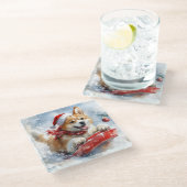 雪のクリスマスを過ごす秋田犬 ガラスコースター (アングル)