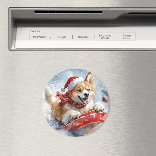 雪のクリスマスを過ごす秋田犬 マグネット (インサイチュ (食洗機))