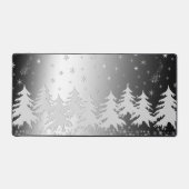 雪のクリスマスツリー、星空の下 デスクマット (正面)