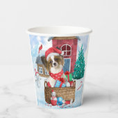 雪のクリスマスドッグハウスのパピロン犬 紙コップ (裏面)