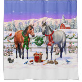 雪のクリスマスファームのベイ&ドリングリージョーズ シャワーカーテン (正面)