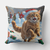 雪のクリスマス帽子をかぶったトルコアンゴラ猫が走る クッション (正面)