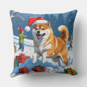 雪のクリスマス帽子をかぶった柴犬が走る クッション (裏面)