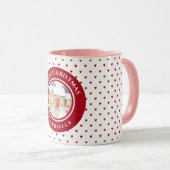 雪のコテージメリークリスマス赤いハートパターン マグカップ (正面右)