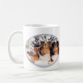 雪のシェットランド・シープドッグのマグ コーヒーマグカップ (左)