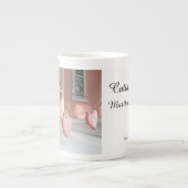 雪のジンジャーブレッドハート- Martha's Vineyard ボーンチャイナマグカップ (正面)