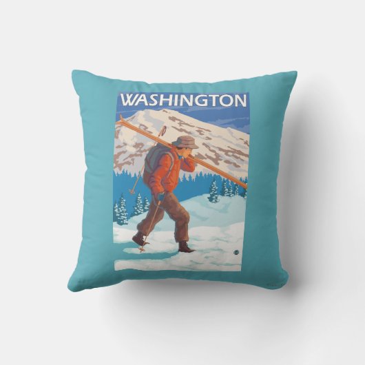 雪のスキー-ワシントン州--を運んでいるスキーヤー クッション (裏面)