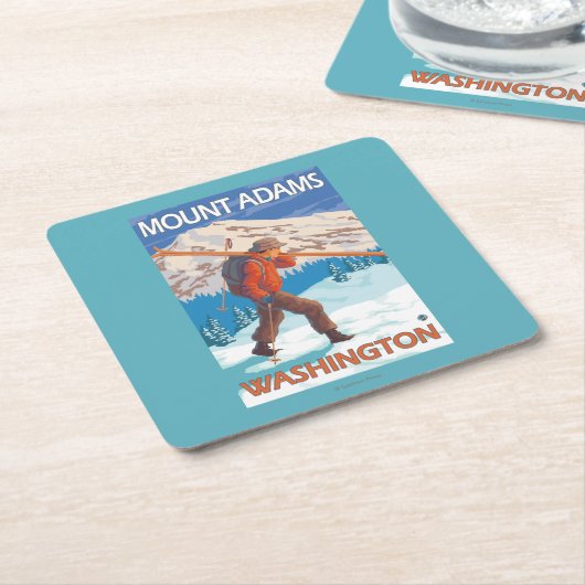 雪のスキー-山アダムス、WA --を運んでいるスキーヤー スクエアペーパーコースター (アングル)