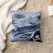 雪のストリーム –  クッション (ブランケット)