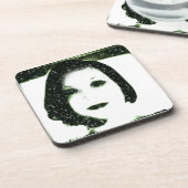 雪のセルフポートレート コースター (左側)