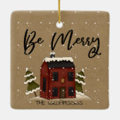 雪のソルトボックスハウス初期のカントリー名の追加 セラミックオーナメント (裏面)