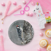 雪のダウンウッドペッカー – オリジナル写真 ペーパープレート (パーティー)