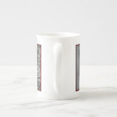 雪のダウンウッドペッカー – オリジナル写真 ボーンチャイナマグカップ (裏面)