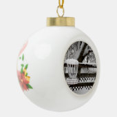 雪のディスクゴルフゴールのポスト セラミックボールオーナメント (左)