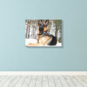 雪のドイツの羊飼い キャンバスプリント (インサイチュ (ウッドフロア))