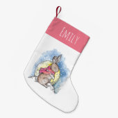 雪のピンクの可愛い子供たち冬のバニー スモールクリスマスストッキング (正面 (吊り時))