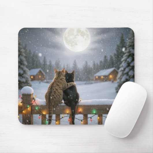 雪のフェンスで寄り添う2匹のクリスマス猫 マウスパッド (マウス)