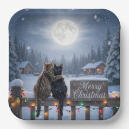 雪のフェンスで抱き合うクリスマスの猫たち ペーパープレート