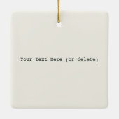 雪のフランスの中でブルドッグのクリームをメリークリスマス セラミックオーナメント (裏面)