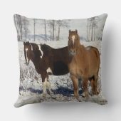 雪のペンキの馬 クッション (裏面)