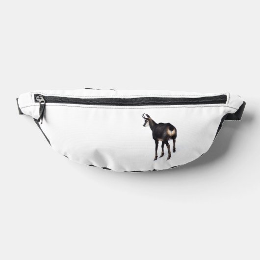 雪のミニマル上でアルパインシャモア山ヤギ ファニーパック (レイダウン)